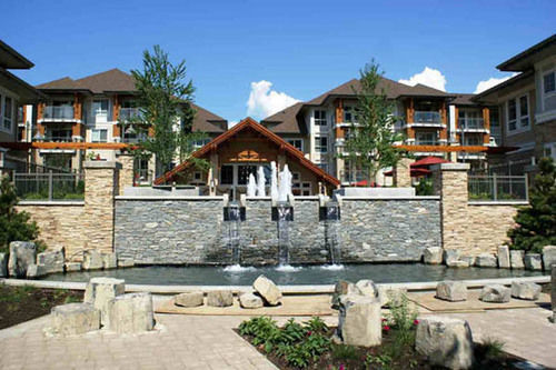 Waterscapes Resort By Dkra เคโลว์นา ภายนอก รูปภาพ